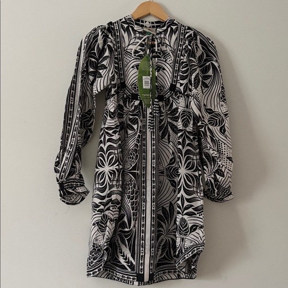 FARM RIO MONOCHROME LONG SLEEVE MINI DRESS- XS NWT - Picture 2 of 6